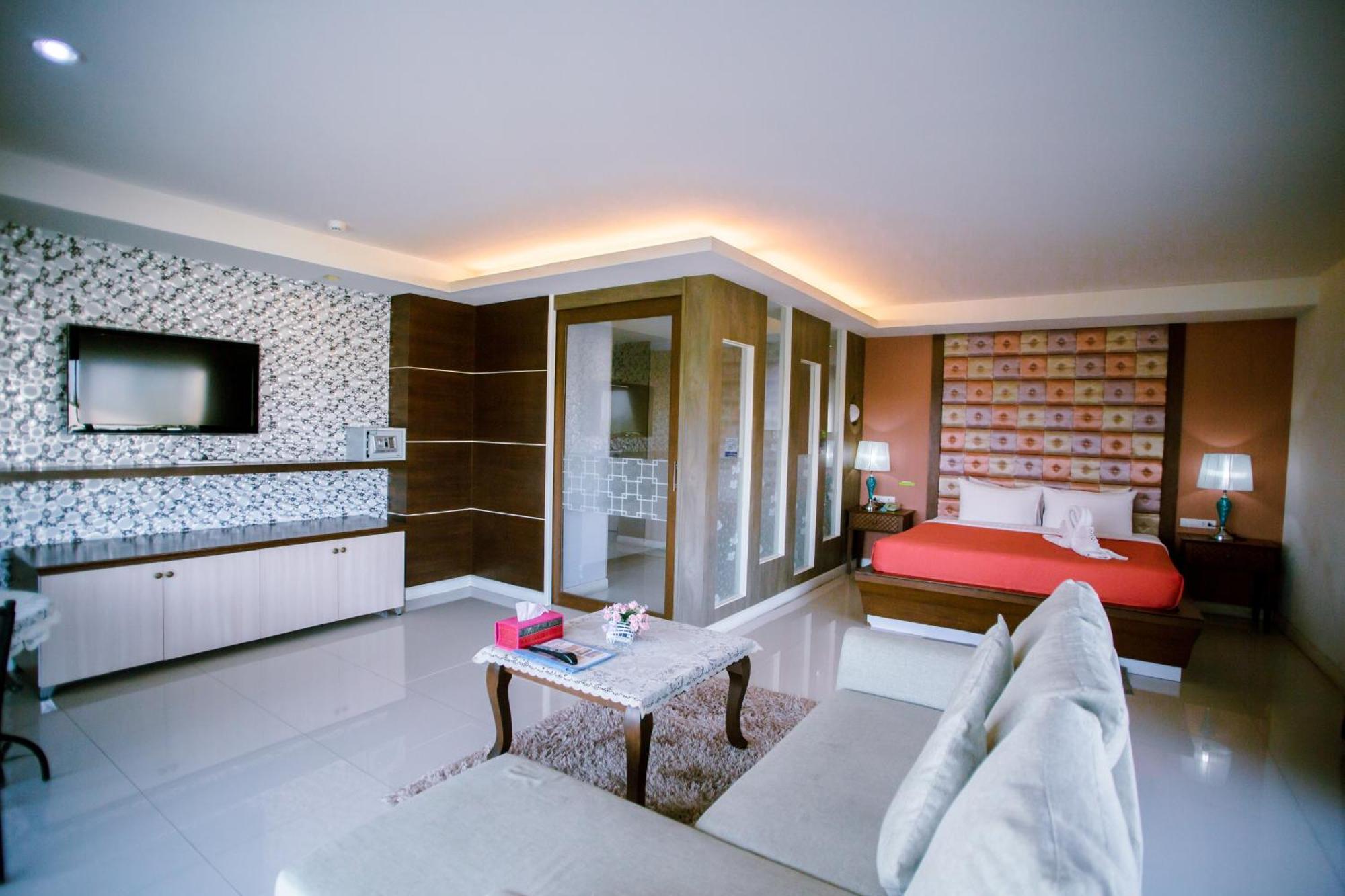 Hotel Kwan Ruen Park Nakhonratchasima Exterior foto