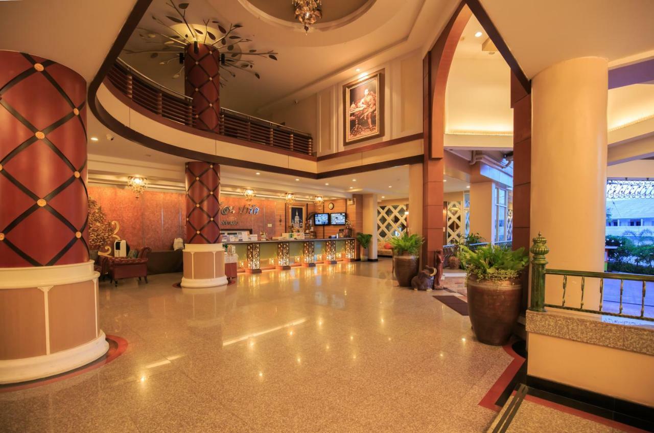 Hotel Kwan Ruen Park Nakhonratchasima Exterior foto